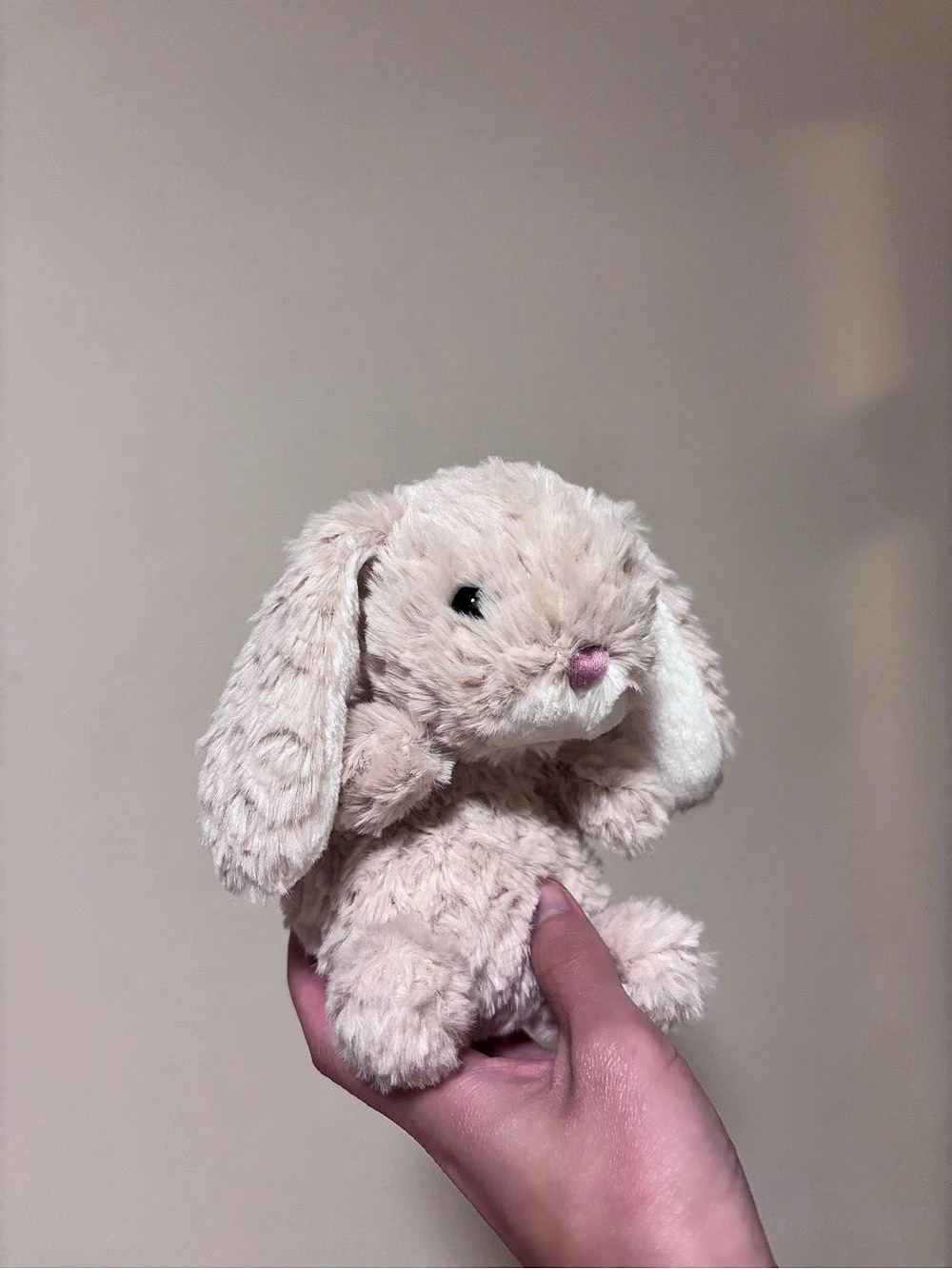 Jellycat Yummy bunny beige NWT